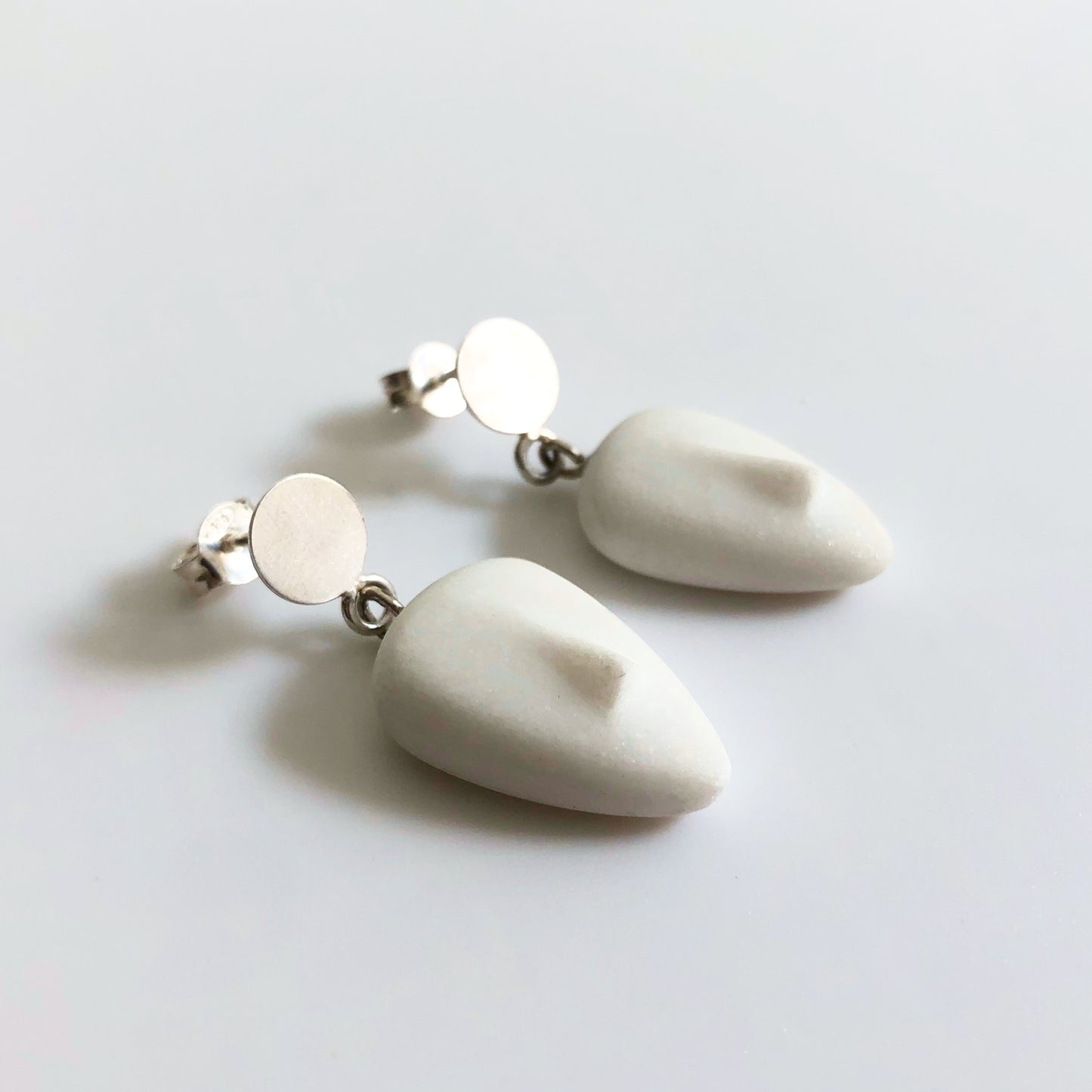 ERATO - Cycladic idol | White Marble & Silver Earrings